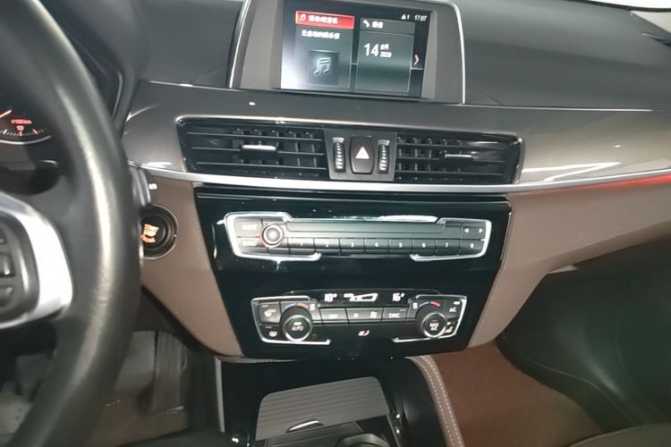BMW X1 2017 #17 BMW X1 2017 car image #17