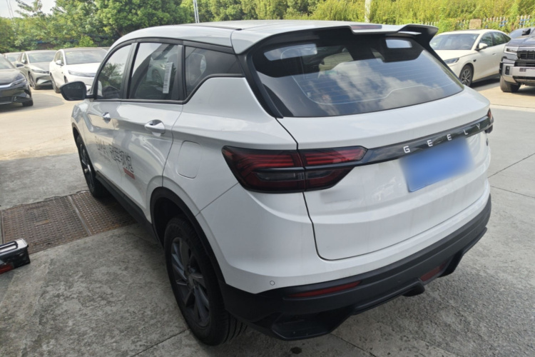 GEELY Coolray 2025 #5 GEELY Coolray 2025 car image #5