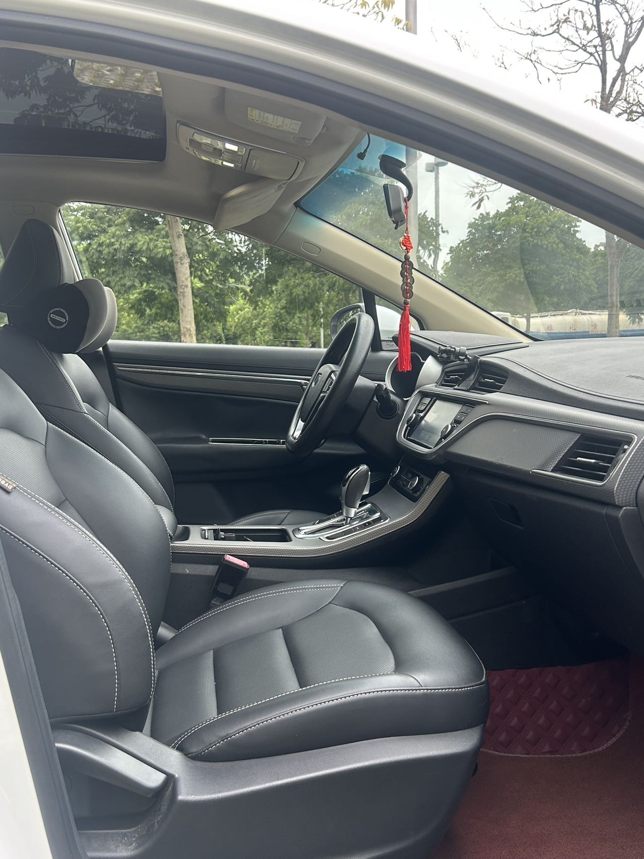 GEELY Emgrand GS 2017 car image #11
