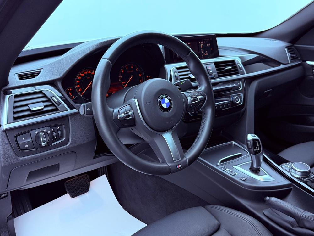 BMW 3 Series GT 2019 car image #21
