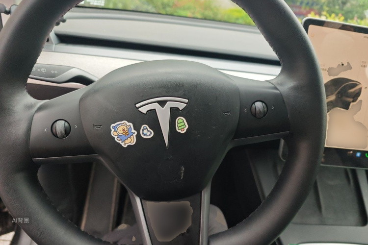 Tesla Model Y 2023 #7 Tesla Model Y 2023 car image #7