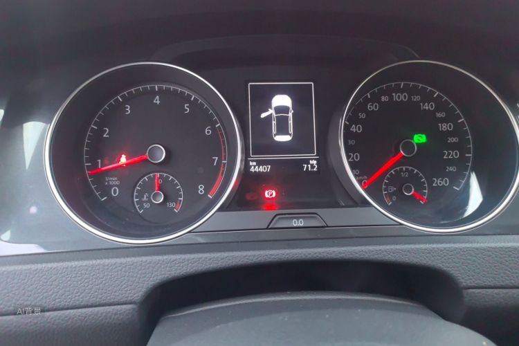 Volkswagen Golf 2019 car image #14