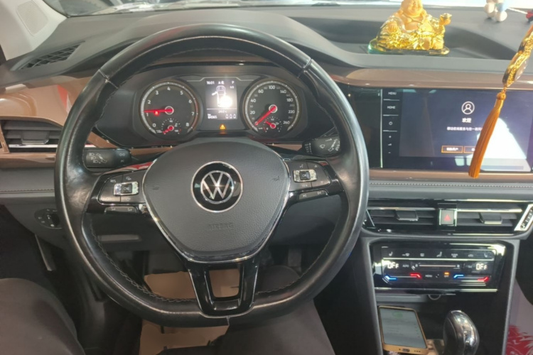Volkswagen Tharu 2021 car image #10