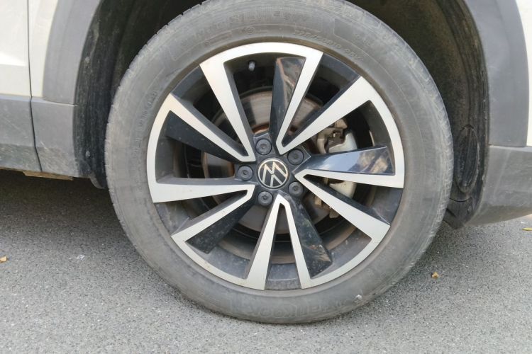 Volkswagen Tharu 2023 car image #6