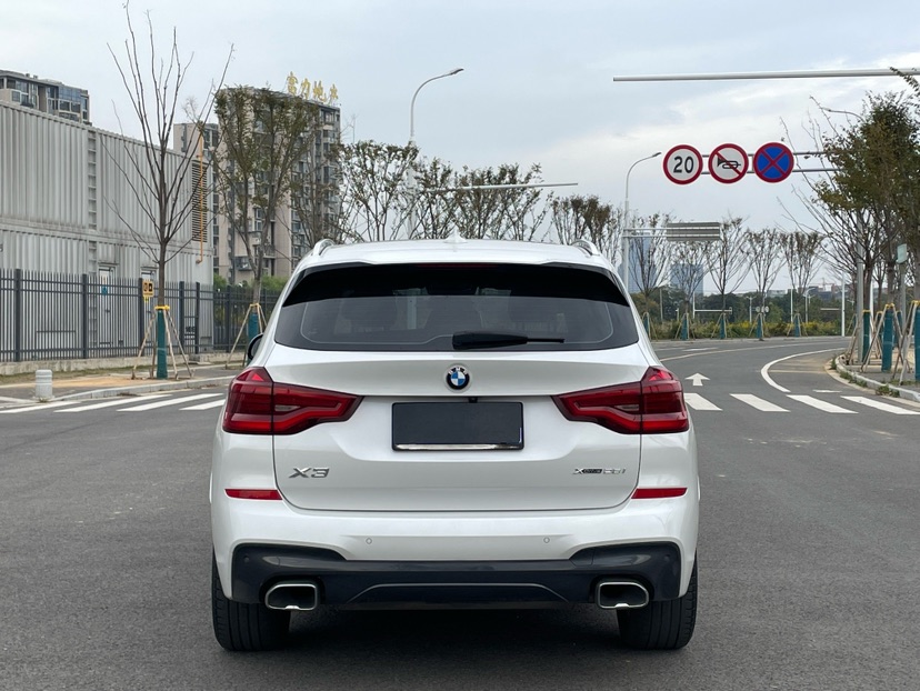 BMW X3 2019 car image #4
