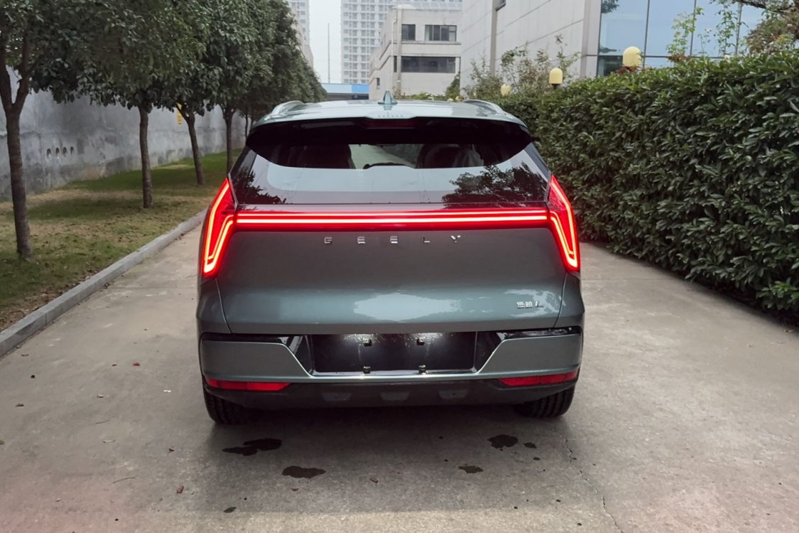 GEELY Boyue L 2026 car image #5