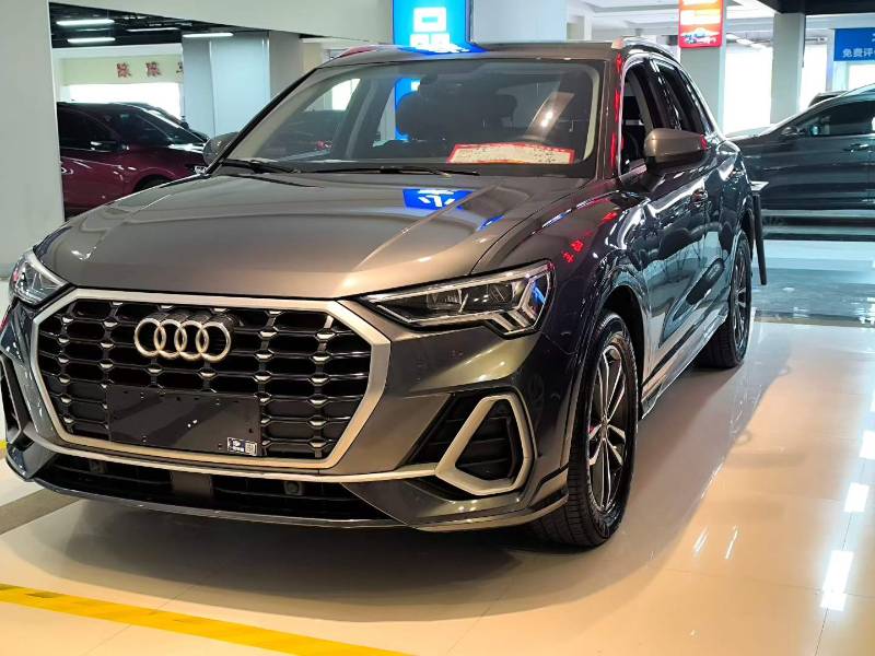 Audi Q3 2020 car image #3
