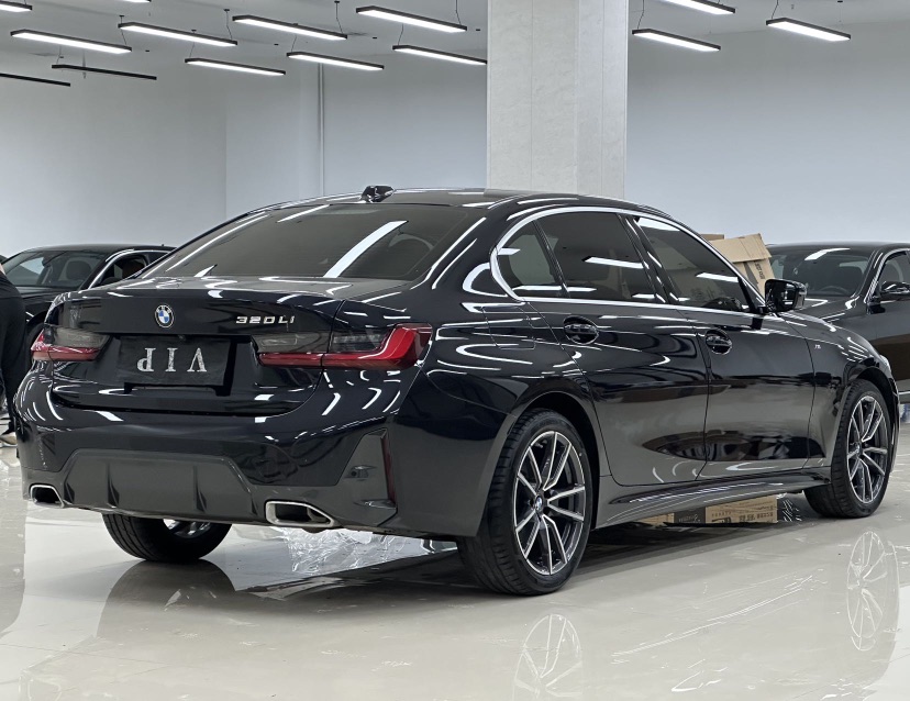 BMW 3 Series 2023 #3 BMW 3 Series 2023 car image #3