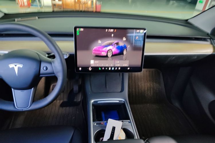 Tesla Model Y 2023 #17 Tesla Model Y 2023 car image #17