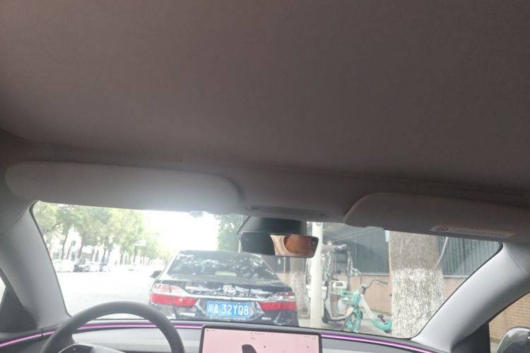 Tesla Model 3 2024 immagine di auto #16