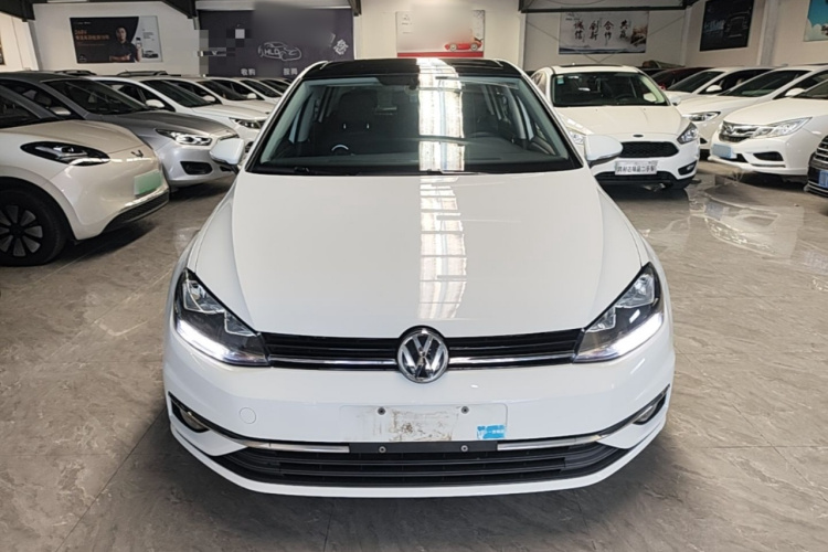 Volkswagen Golf 2020 immagine di auto #3