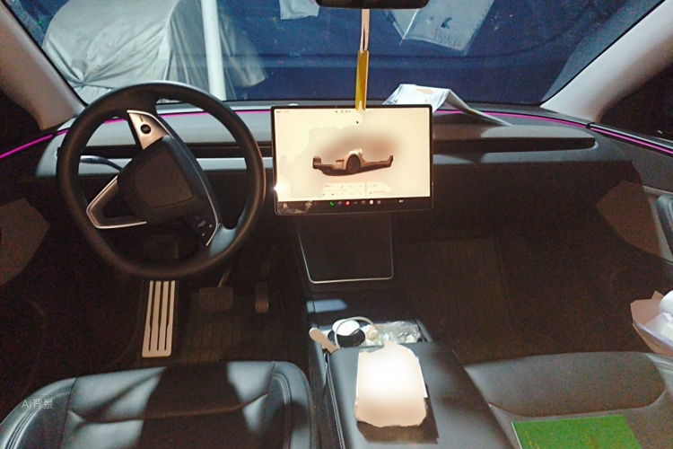 Tesla Model Y 2025 #11 Tesla Model Y 2025 car image #11