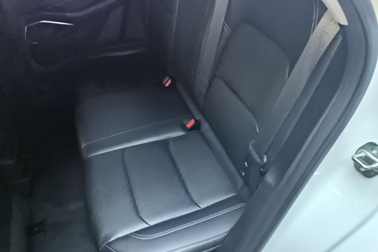 GEELY Emgrand 2022 car image #17
