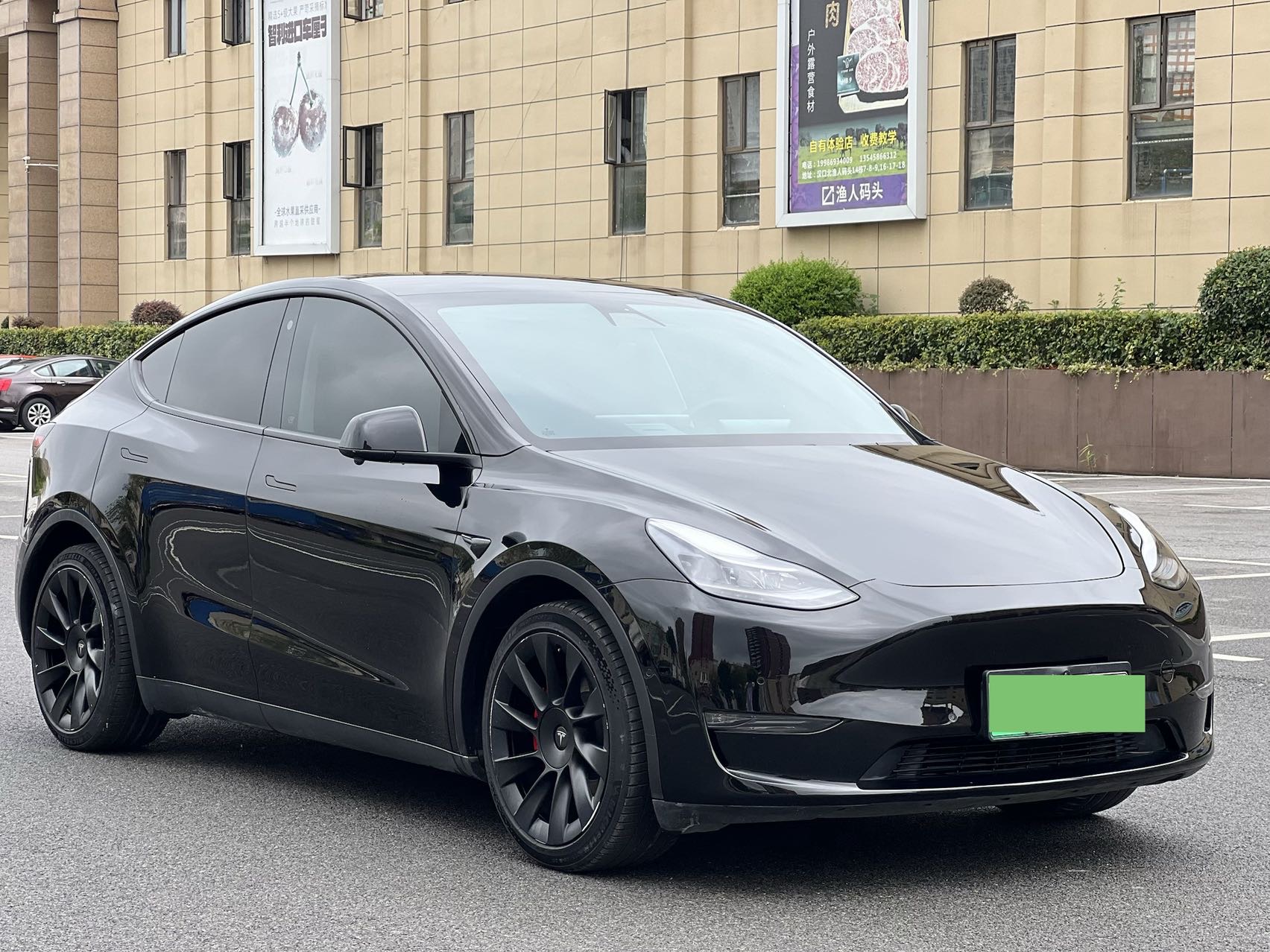 Tesla Model Y 2021 car image #3