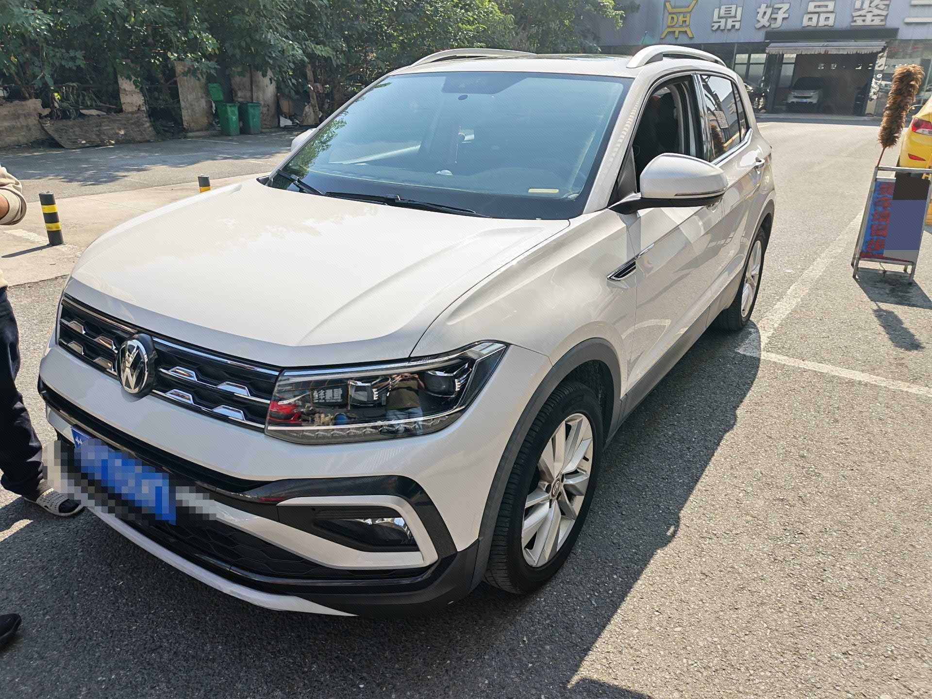 Volkswagen T-Cross 2020 Volkswagen T-Cross 2020 immagine di auto
