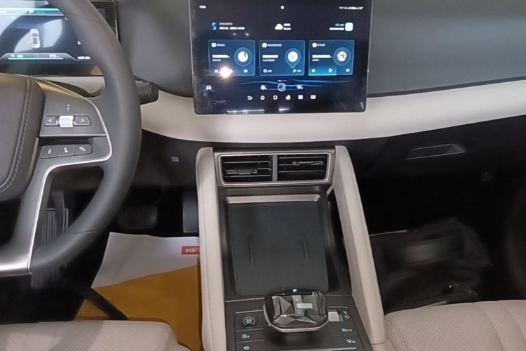 BYD YuanUP 2024 car image #13