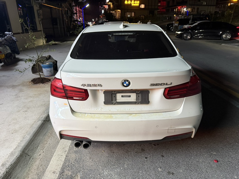 BMW 3 Series 2018 #3 BMW 3 Series 2018 car image #3