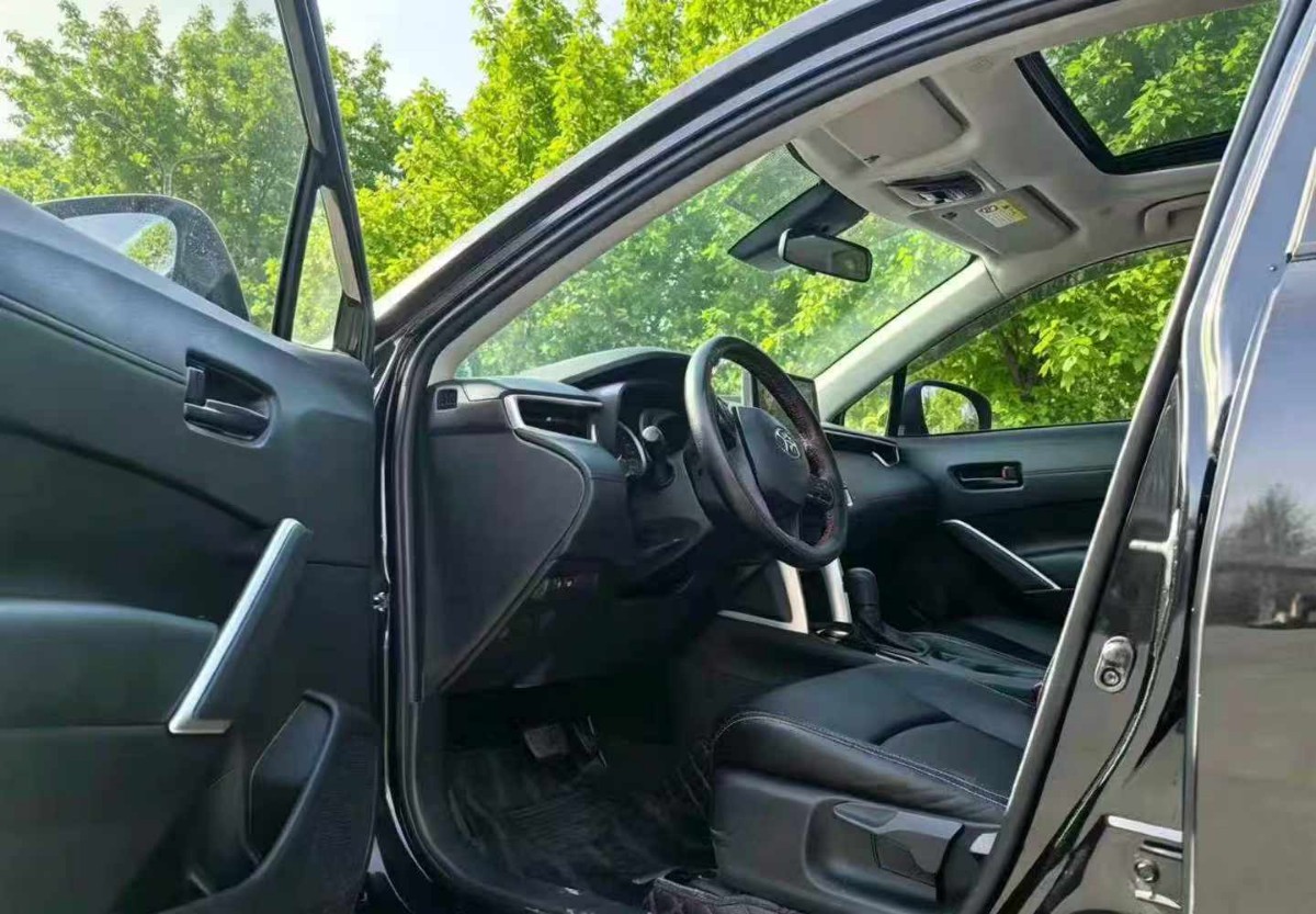 Toyota Corolla Cross 2022 #5 Toyota Corolla Cross 2022 car image #5