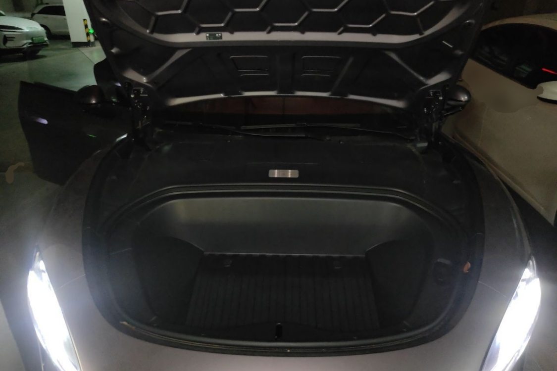 MI SU7 2025 imagem de carro #10