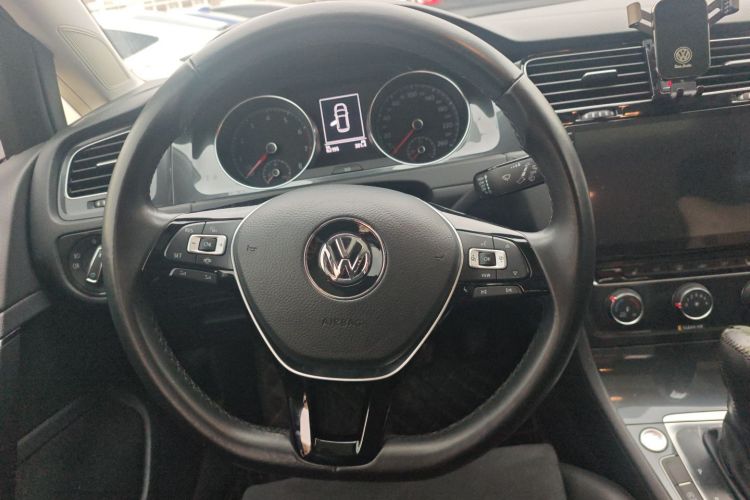 Volkswagen Golf 2019 imagen de coche #12