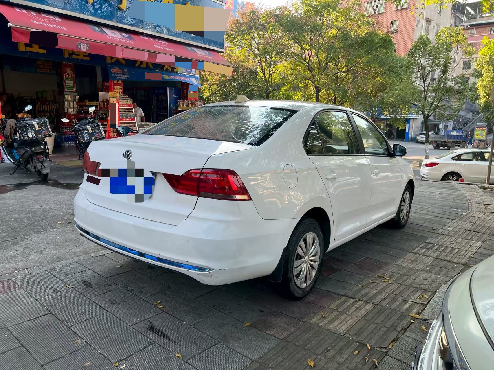 Volkswagen Santana 2018 imagen de coche #7