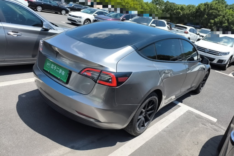 Tesla Model 3 2022 car image #5