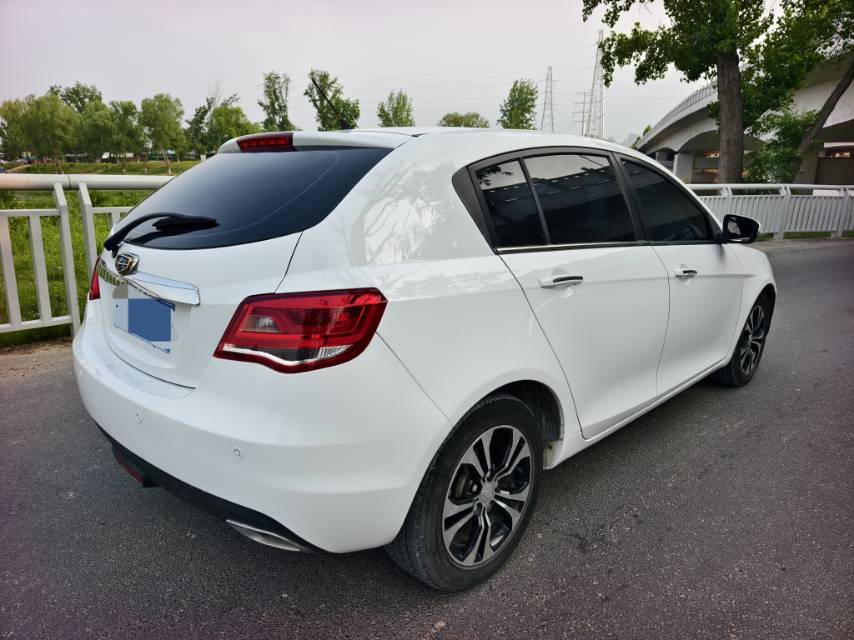 GEELY Emgrand 2015 car image #4