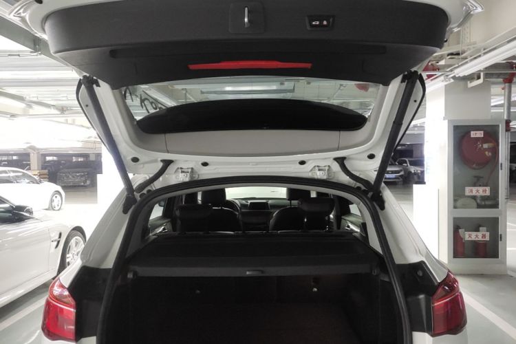 BMW X1 2018 #21 BMW X1 2018 car image #21