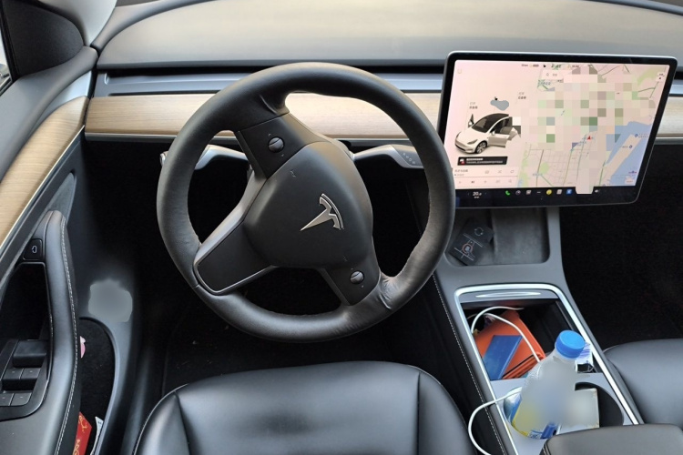 Tesla Model Y 2021 #15 Tesla Model Y 2021 car image #15