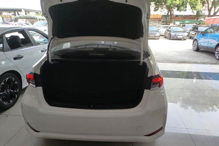 Toyota Corolla 2023 imagen de coche #19