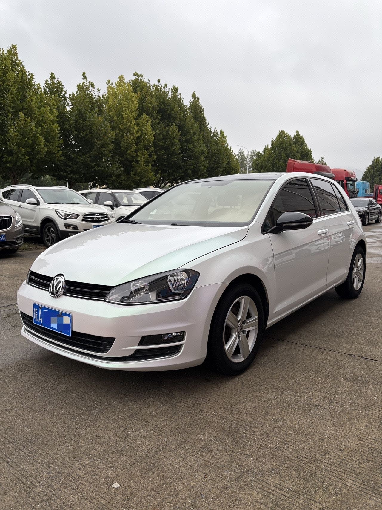 2014 2014 car image