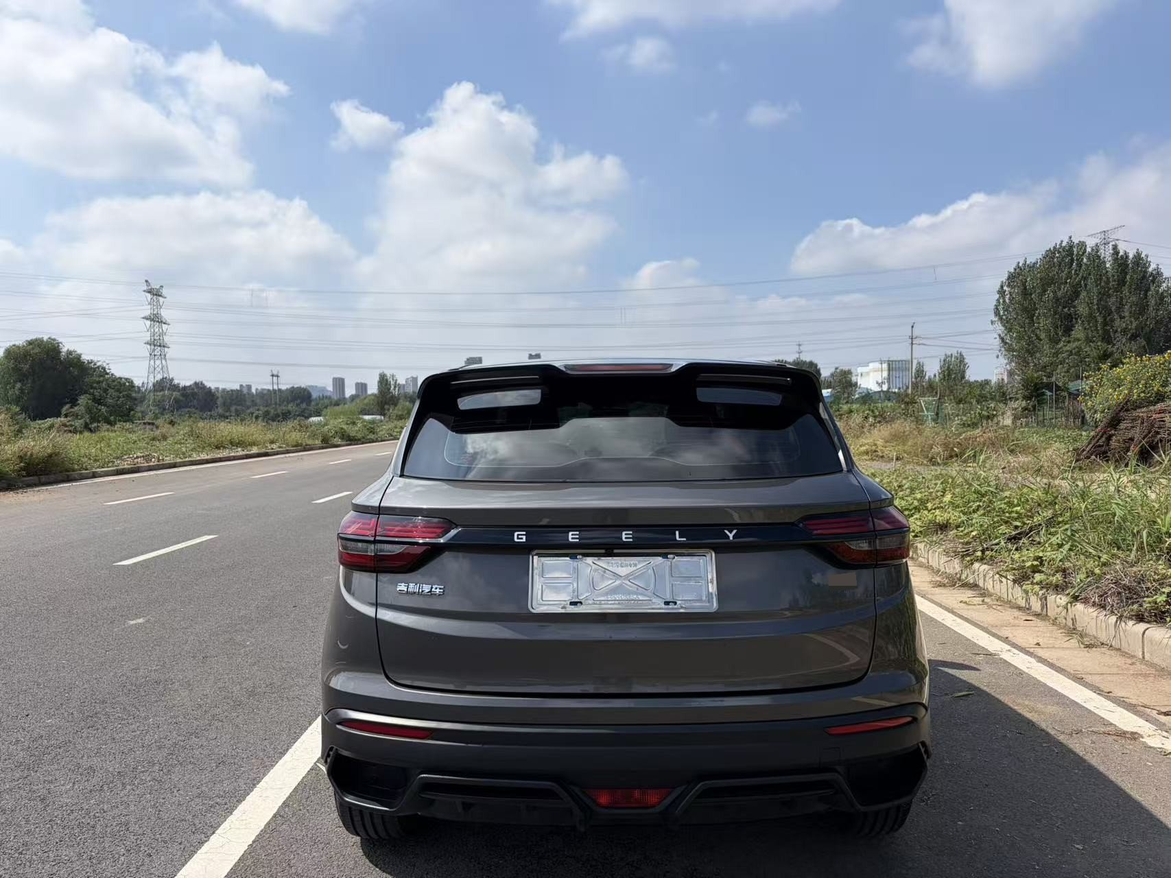 GEELY Coolray 2025 imagen de coche #5
