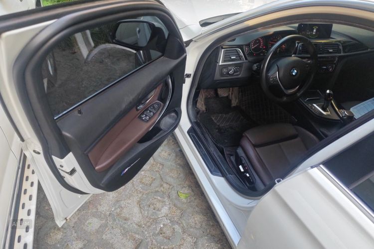 BMW 3 Series 2019 #18 BMW 3 Series 2019 car image #18