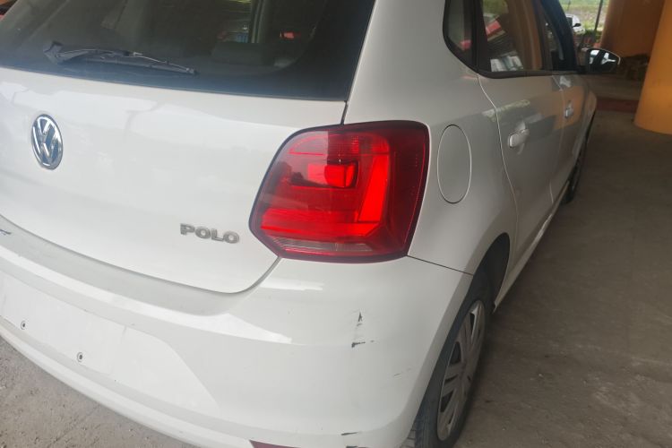 Volkswagen Polo 2017 car image #8