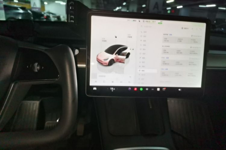 Tesla Model Y 2022 #13 Tesla Model Y 2022 car image #13