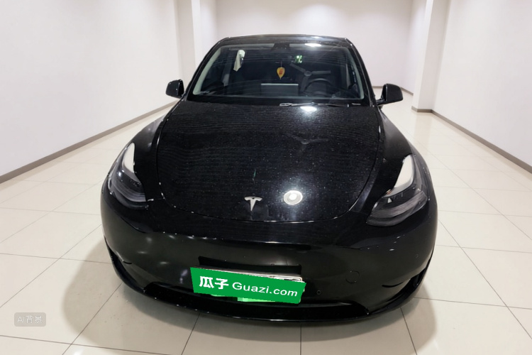 Tesla Model Y 2022 #3 Tesla Model Y 2022 car image #3