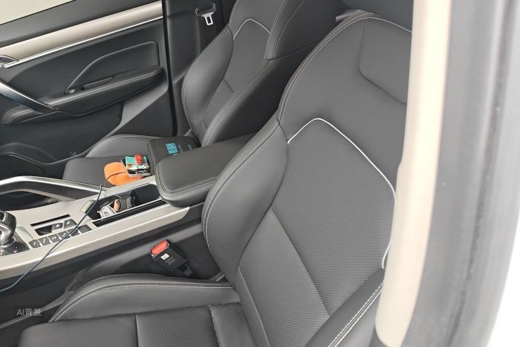 GEELY Coolray 2019 #17 GEELY Coolray 2019 car image #17