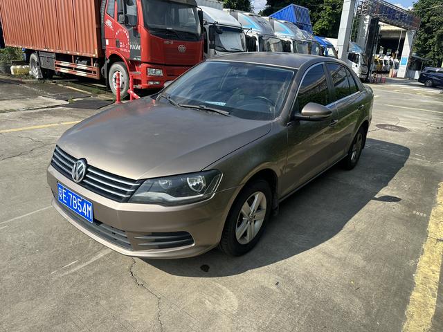 Volkswagen Bora 2014 car image #10