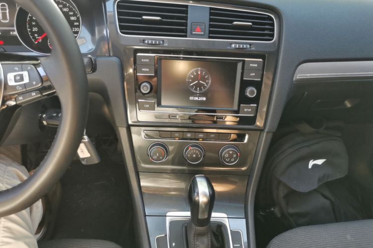 Volkswagen Golf 2018 #13 Volkswagen Golf 2018 car image #13