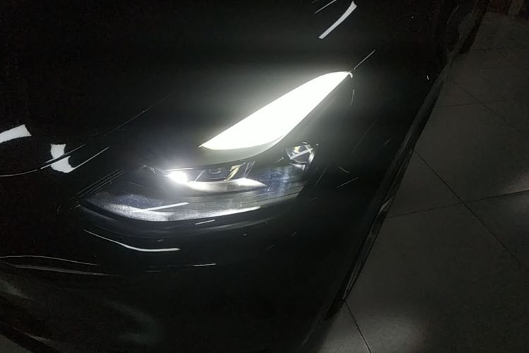 Tesla Model Y 2022 #23 Tesla Model Y 2022 immagine di auto #23