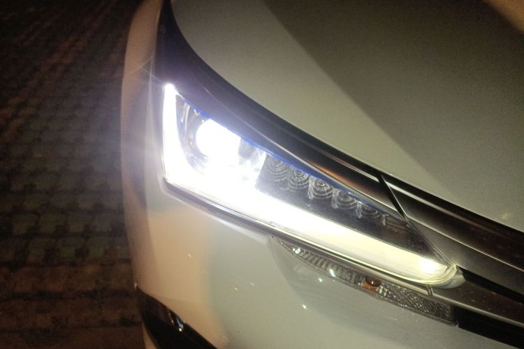 Toyota Corolla 2018 #8 Toyota Corolla 2018 car image #8