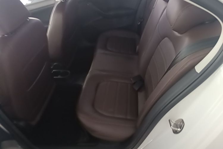 Volkswagen Santana 2016 car image #17