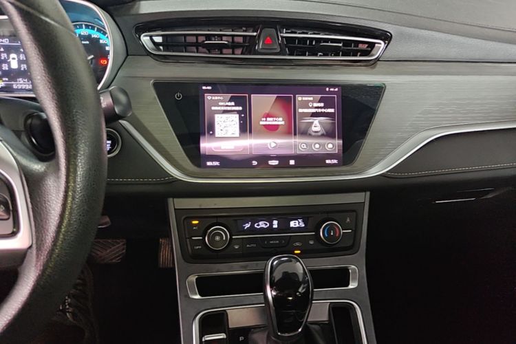 GEELY Emgrand 2021 #17 GEELY Emgrand 2021 car image #17