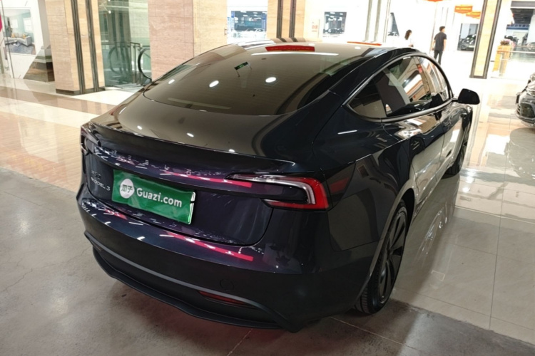 Tesla Model 3 2024 #7 Tesla Model 3 2024 car image #7