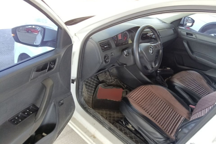 Volkswagen Santana 2021 car image #16