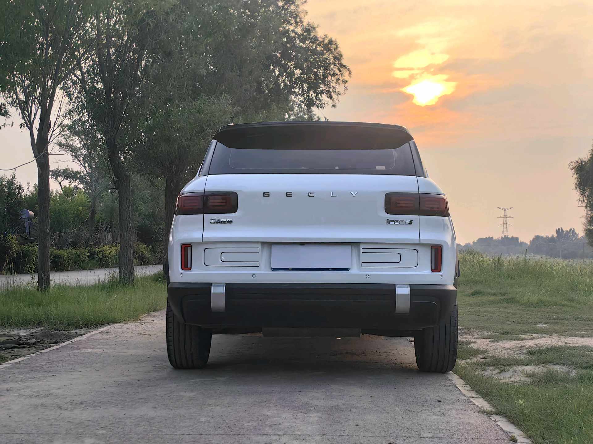 GEELY ICON 2023 car image #6
