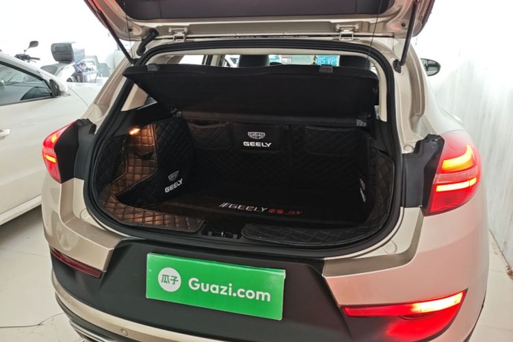 GEELY Emgrand GS 2018 car image #19