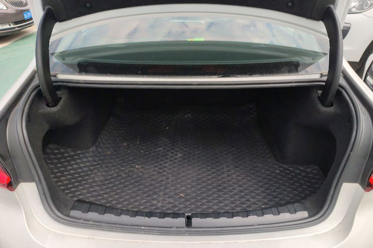 BMW 3 Series 2024 #21 BMW 3 Series 2024 car image #21