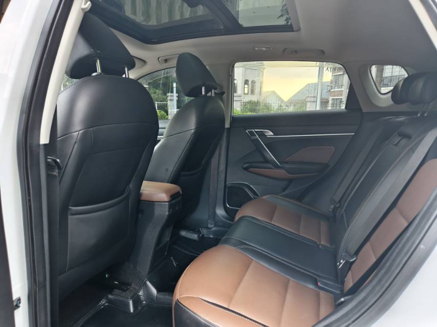 GEELY Coolray 2019 image de voiture #7