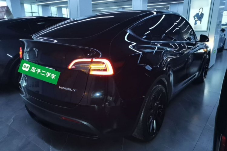 Tesla Model Y 2024 #7 Tesla Model Y 2024 صورة سيارة #7
